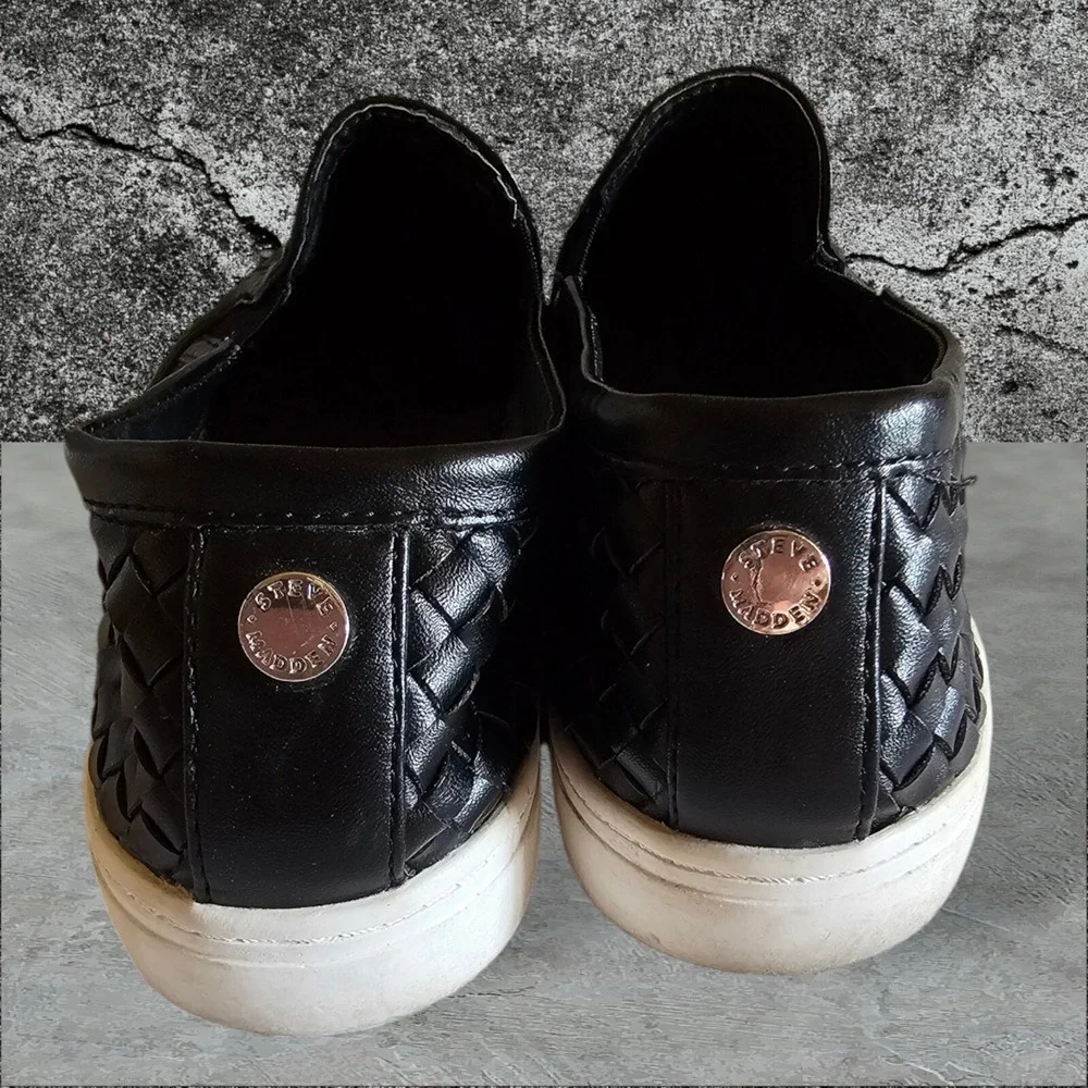 Steve Madden Quilted Black Slip On Sneakers Shoes Women's Size Size‎ 7.5
